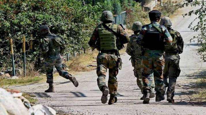 Encounter Starts At Redwani Area Of Kulgam Two Three Terrorist Trapped