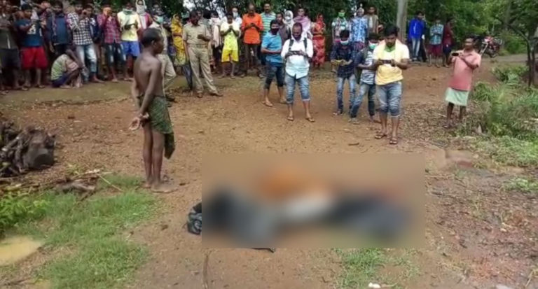 ଗୁଣି ଗାରେଡ଼ି ସନ୍ଦେହରେ ମାଇଁକୁ ମାରିଲା ଭଣଜା, କଟାମୁଣ୍ଡ ସହ ଥାନାରେ କଲା ଆତ୍ମସମର୍ପଣ