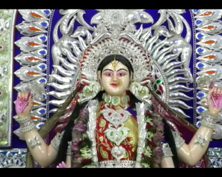 No Devotees Allowed To Puja Mandap For Covid