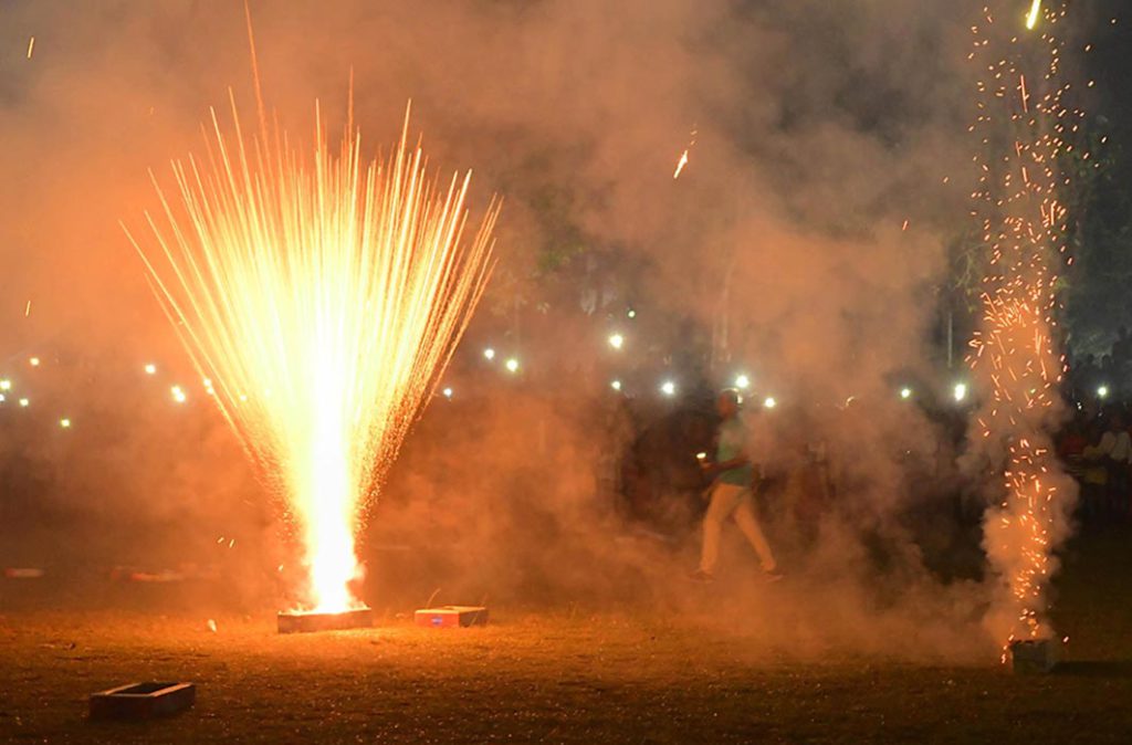 Calcutta High Court Bans Firecrackers In West Bengal During Diwali & Other Festivals