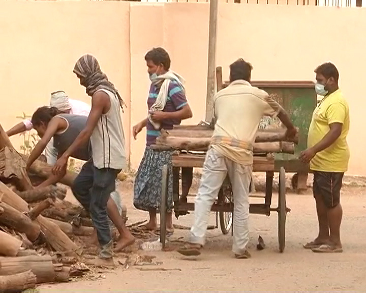 Odisha Mo Parivar Done Funeral Of Daily Labourer Minatee