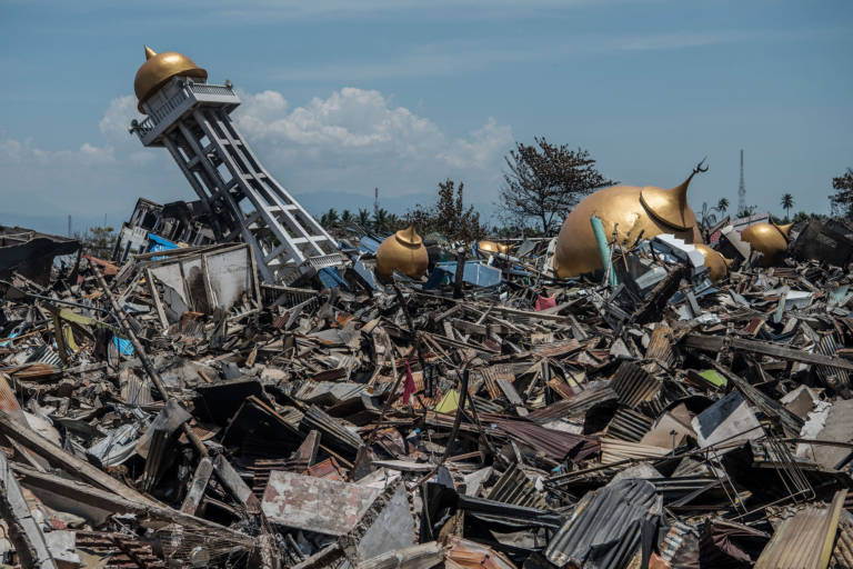 Indonesia Earth quake