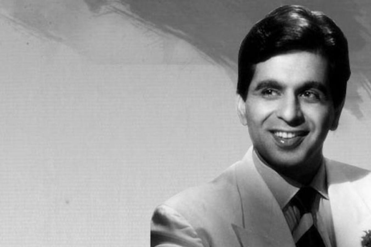 Mohammed Yusuf Khan To Dilip Kumar Life Story 