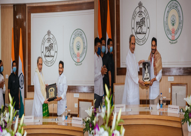Naveen Gives Boita, Jagan Gives Tirupati