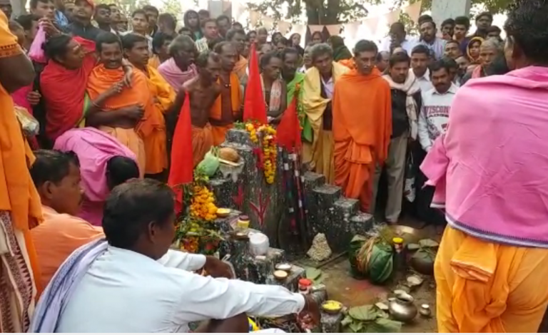 Tribal's Traditional Sulia Jatra In 11th January