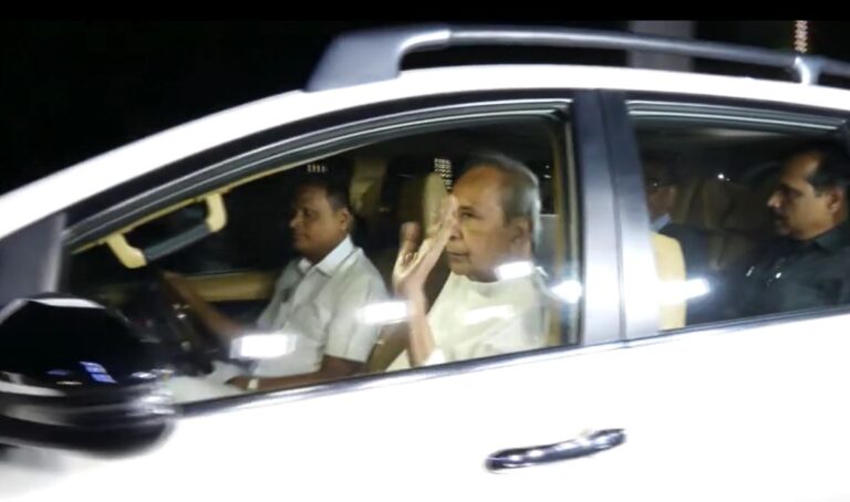 ସରିଲା ବିଜେଡି ବିଧାୟକ ଦଳ ବୈଠକ: ରାଜ୍ୟରେ ଭୁଶୁଡ଼ି ପଡ଼ିଥିବା ଶାସନ ବ୍ୟବସ୍ଥାକୁ ପ୍ରସଙ୍ଗ କରିବ ବିଜେଡି