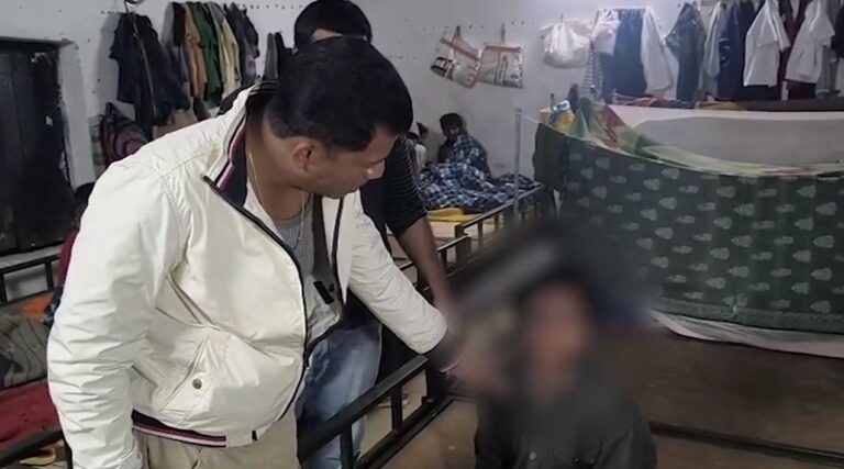 ବନ୍ଦୀ ଜୀବନ ବିତାଉଥିବା ଆହତ ଛାତ୍ରଙ୍କୁ ଉଦ୍ଧାର କଲେ ପ୍ରଦୀପ ମାଝୀ