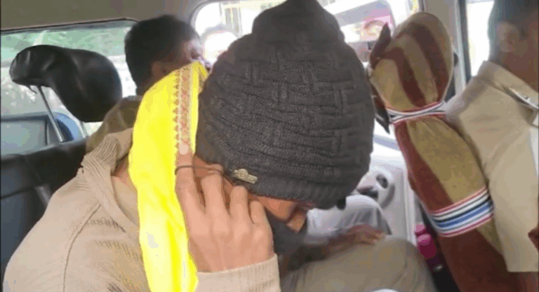 ‘ଅମର୍ ପ୍ରେମ୍’ରେ ନୂଆ ମୋଡ଼ ; ପୂଜାଙ୍କ ବୟଫ୍ରେଣ୍ଡ ଅମରକୁ ଉଠାଇ ନେଲା ପୋଲିସ