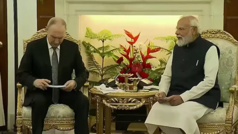 ଦୁଇ ଦିନିଆ ଗସ୍ତ ସାରି ଫେରିଲେ ରାଷ୍ଟ୍ରପତି ପୁଟିନ, ଜାଣନ୍ତୁ କଣ ଉପହାର ଦେଲେ ମୋଦି