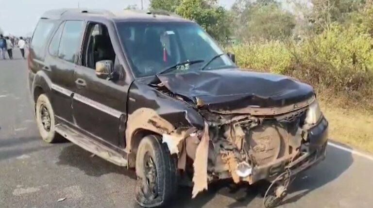 ସ୍କୁଟିକୁ ଧକ୍କା ଦେଲା କାର, ଦୁଇ ମୃତ