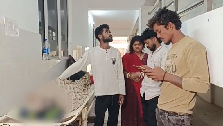 ମଦ କାରବାର ନେଇ ଝିଅକୁ ହଇରାଣ କରାଯିବାରୁ ବିଷ ପିଇ ବାପାଙ୍କ ଆତ୍ମହତ୍ୟା