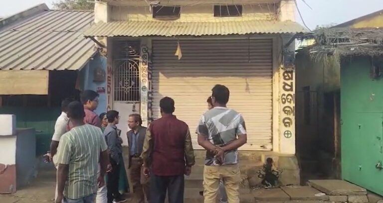 ଦୁଇ ବେଆଇନ କ୍ଲିନିକ୍ ସିଲ୍ କଲା ସ୍ବାସ୍ଥ୍ୟ ବିଭାଗ