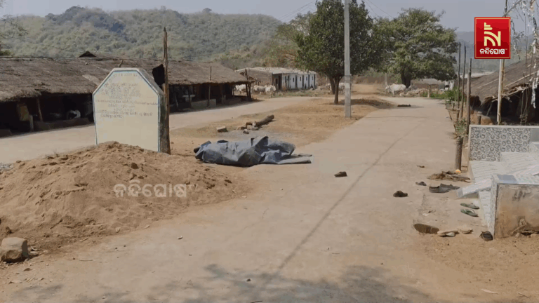 ବାତ୍ୟା ମୋନ୍ଥାରେ କ୍ଷତିଗ୍ରସ୍ତ ପରିବାକୁ ଏଯାଏଁ ମିଳିନି ସହାୟତା