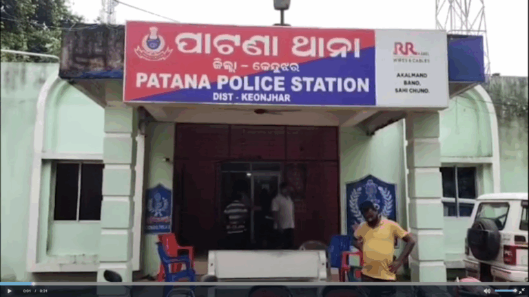 ମଦ ନିଶାରେ ସୈତାନ ସାଜିଲା ପୁଅ: ବାପାକୁ ଶାବଳରେ ପିଟି ପିଟି ହତ୍ୟା